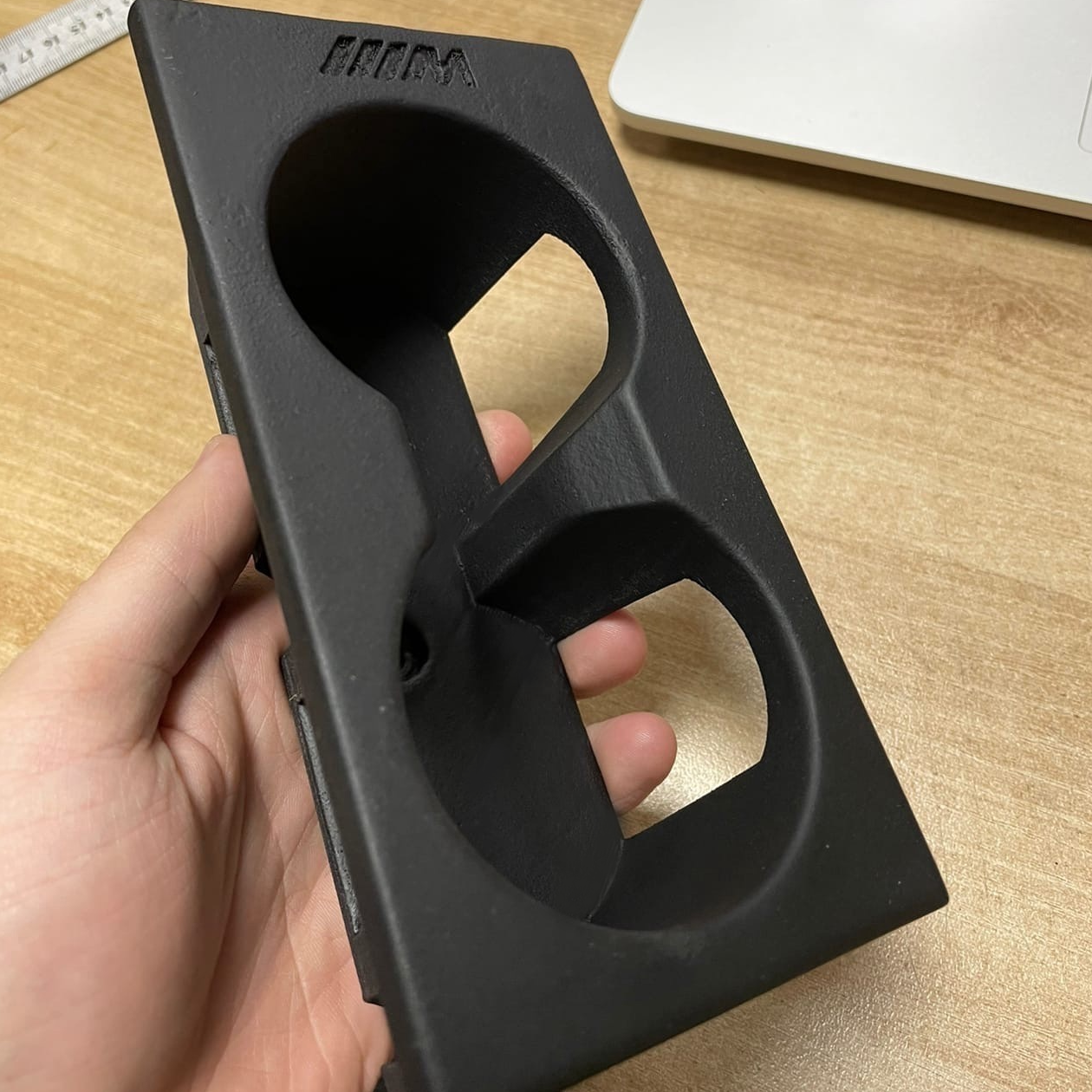 BMW (E36) Egyszerű "Full-Focus" Dupla Pohártartó – Integrált M-Design